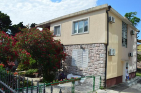 Magnolia Apartment